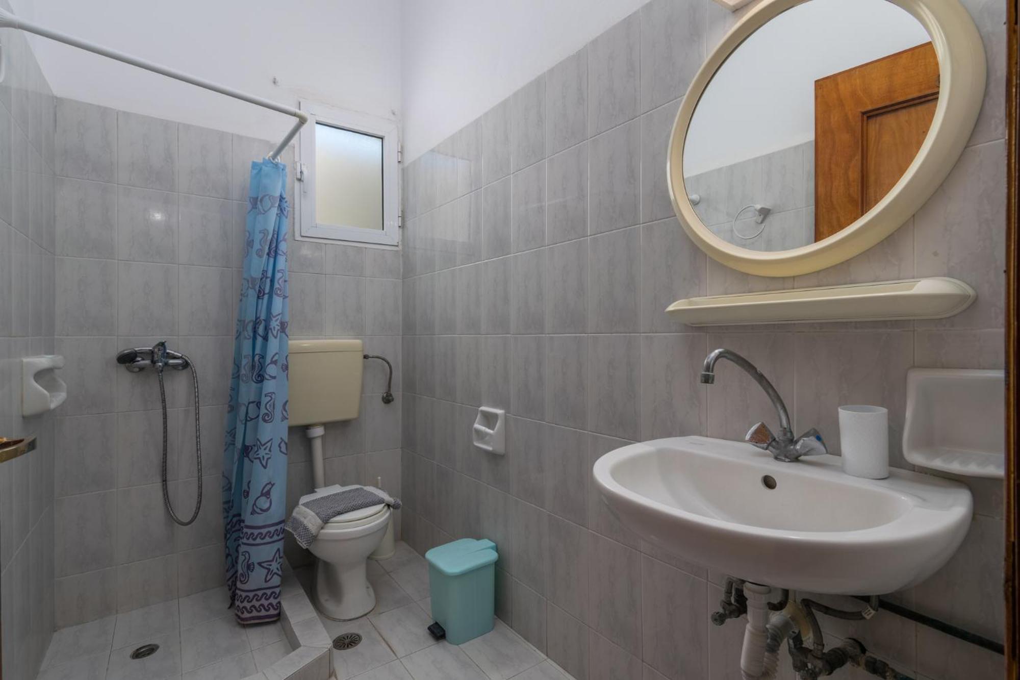 Soulis Studios Adamantas  Bilik gambar